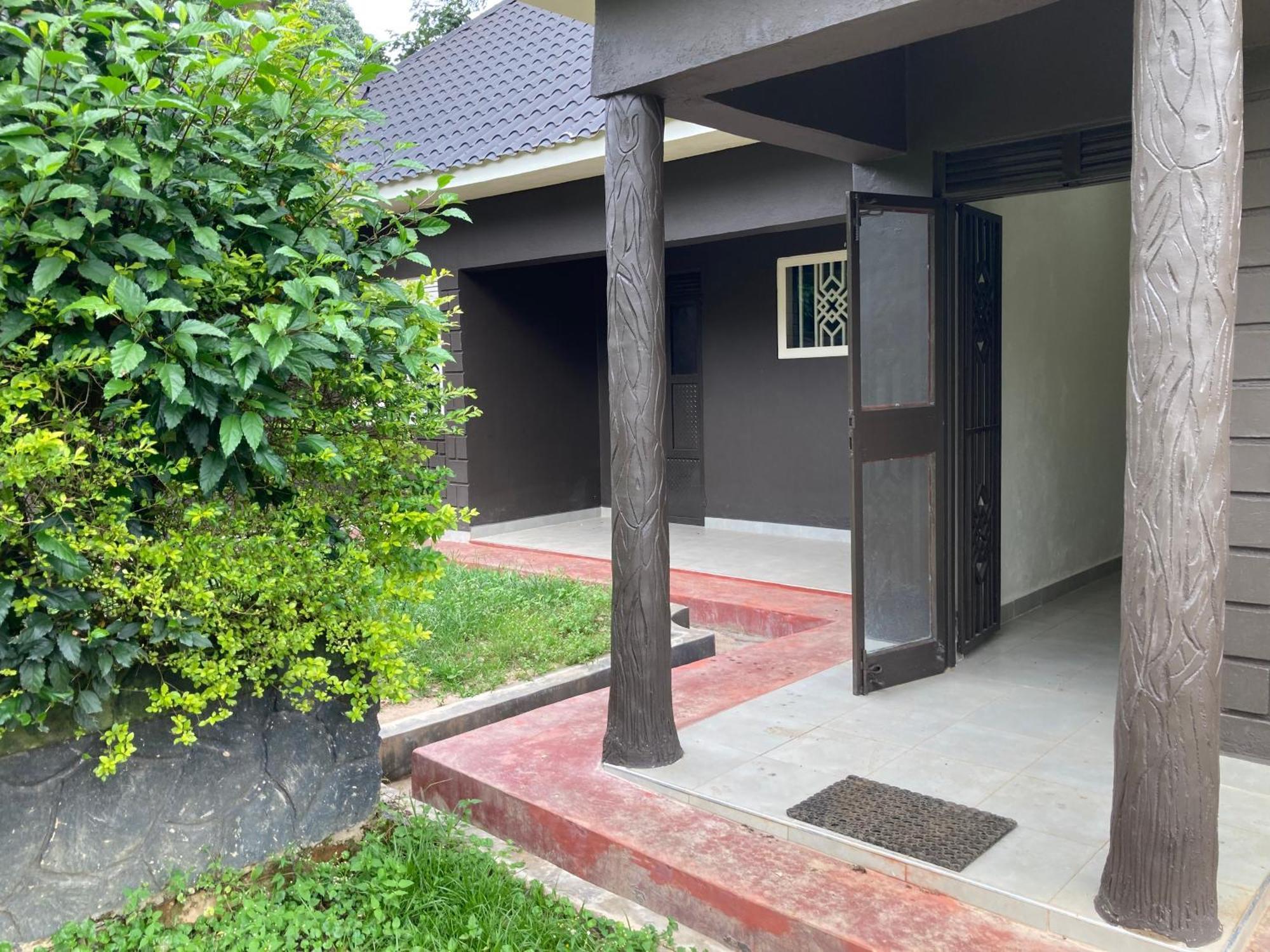 Kanungu Bwindi Guest House מראה חיצוני תמונה